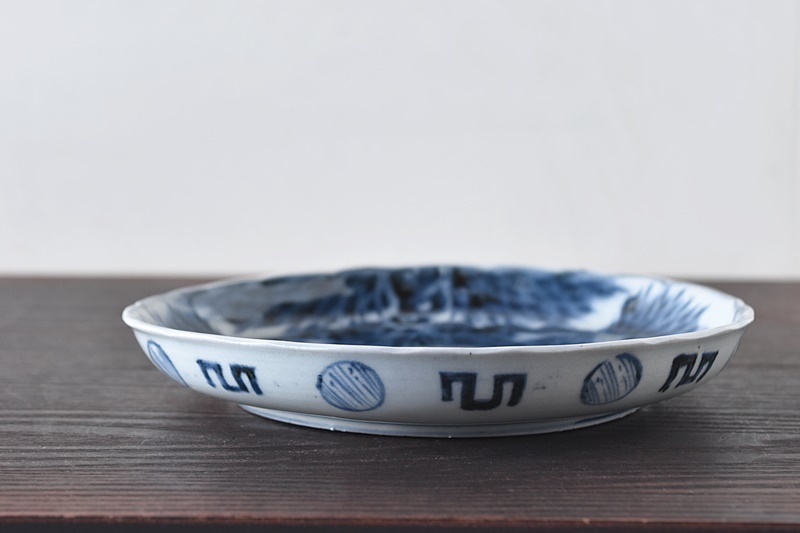 古伊万里 染付 竹林賢人図 輪花型 七寸皿 - 生活骨董と古布の