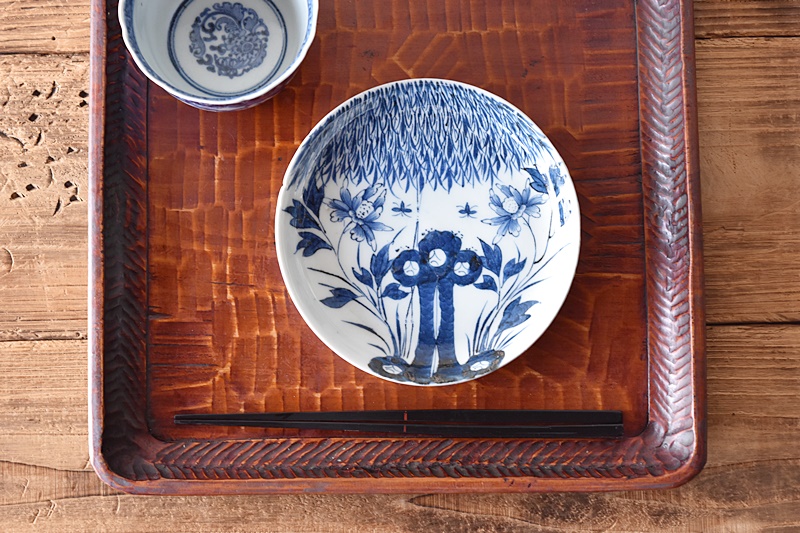 古伊万里 染付 柳に菊花昆虫 五寸皿 - 生活骨董と古布のアンティーク