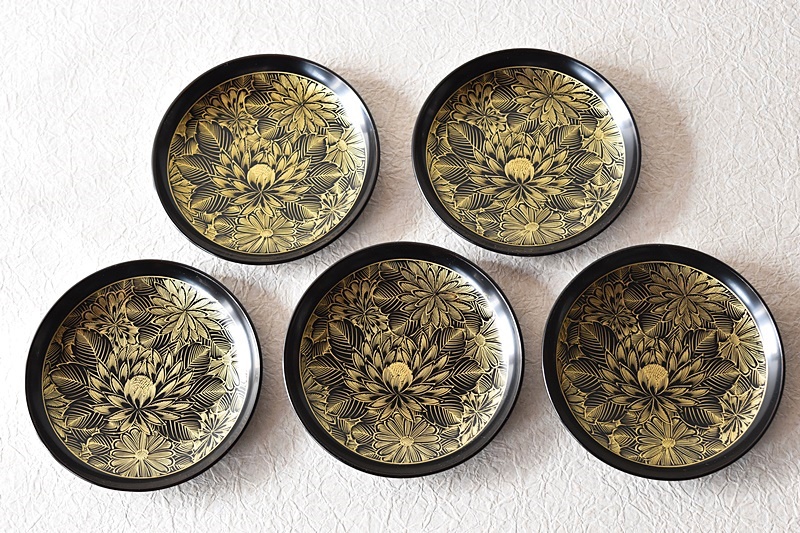 時代 輪島塗 【牡丹唐草金蒔絵銘々皿5客組】 菓子皿 天然木 漆塗 懐石