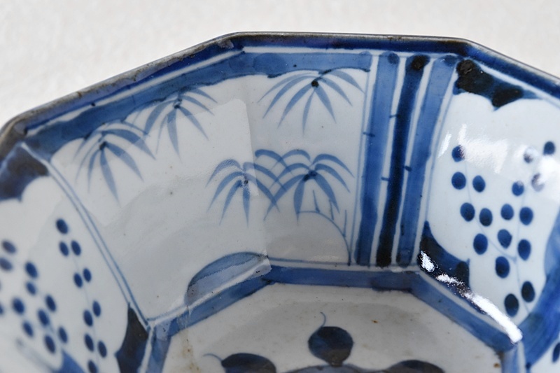 古伊万里 染付 草花模様 八角鉢 - 生活骨董と古布のアンティーク