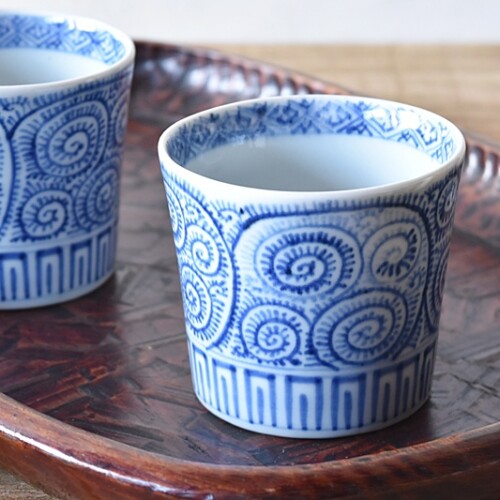 古伊万里 染付 蛸唐草 のぞき猪口 ぐい吞み - 生活骨董と古布の