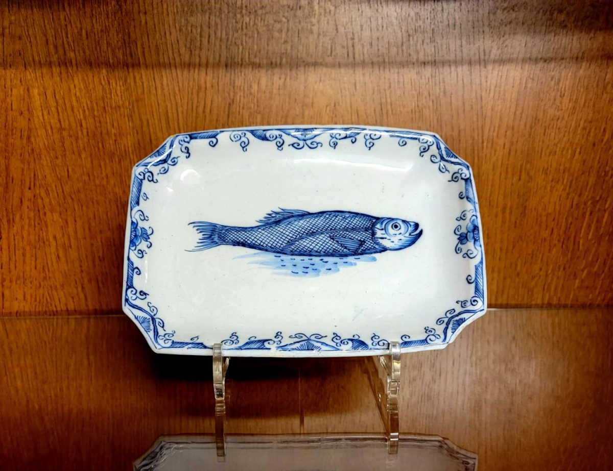 美しさの価値とは?】清朝粉彩花鳥紋輪花皿 乾隆帝時代 - ANTIQUE SAKURA