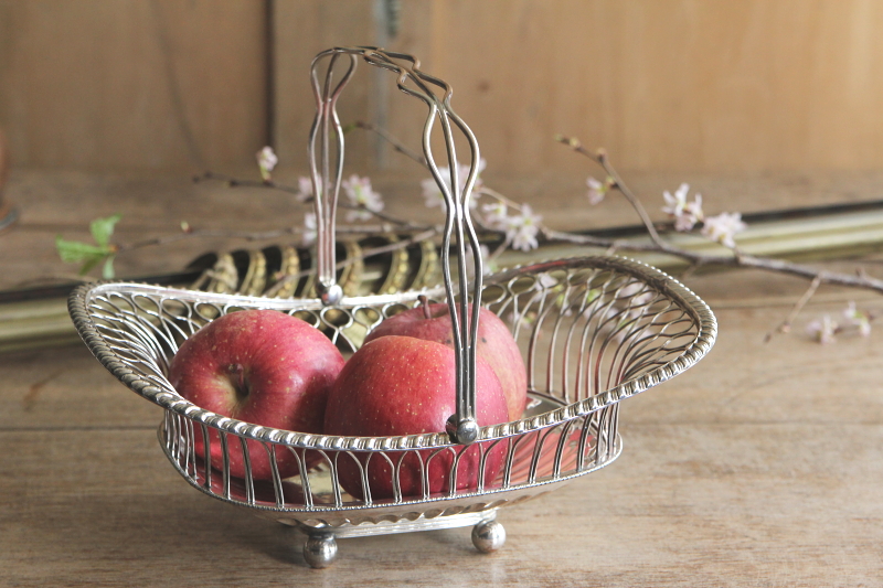 アフタヌーンティースタンド アンティーク3段ケーキスタンド シルバー