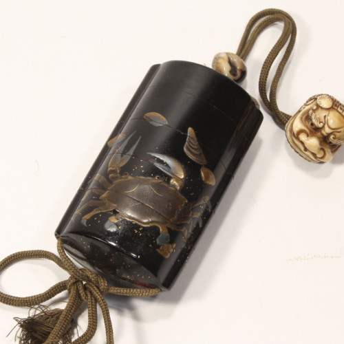 緒締め玉堆朱古銭文様骨董胴乱印籠R1439