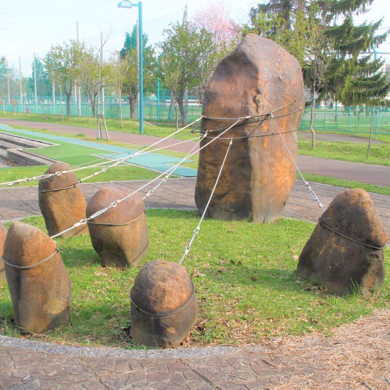 旭川駅開業記念 木製オブジェ180mm x 60mm レール文鎮付き 旭川駅開業