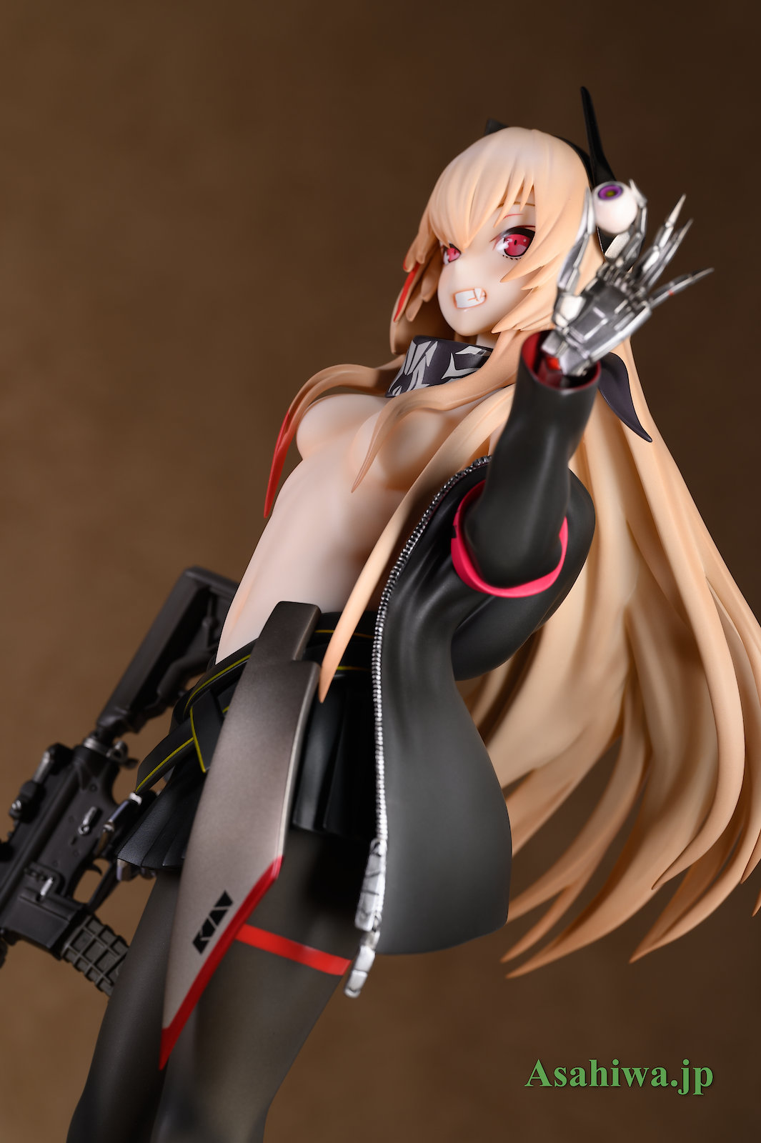 あみあみ×AMAKUNI M4 SOPMOD II (オリジナル版) ドールズフロント