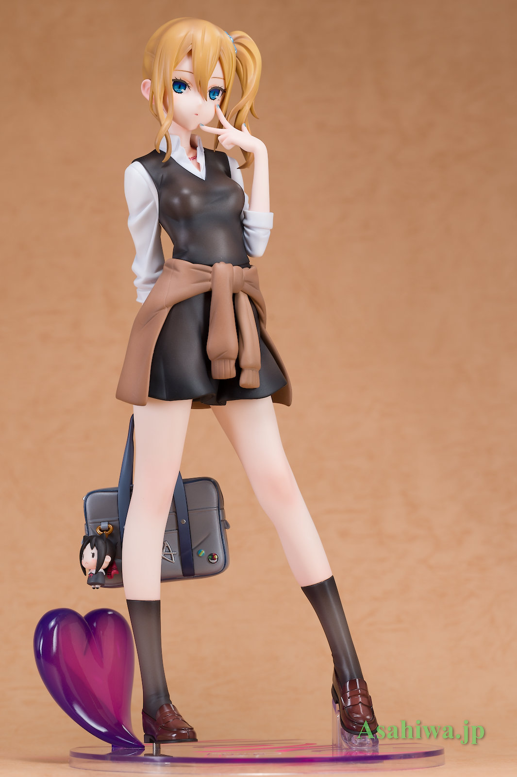 早坂愛 1/7スケール完成品フィギュア [あみあみ×AMAKUNI ] 限定販売