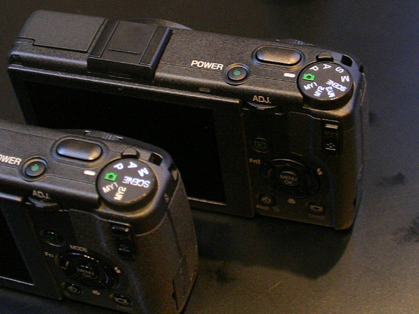 ASCII.jp：レンズから画像エンジンまで新しくなった「GR DIGITAL III」