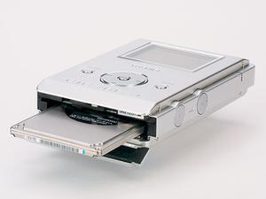 ASCII.jp：GIGABEAT MEG50JS