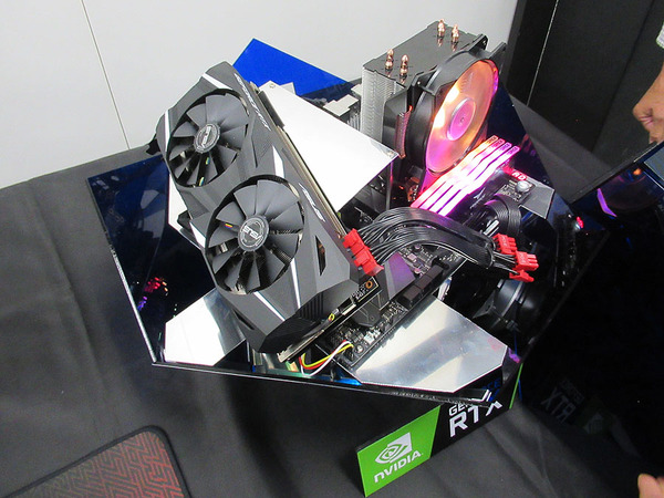 ASCII.jp：そっくり！ Core i9-9900Kの外箱型PCをイベントで展示