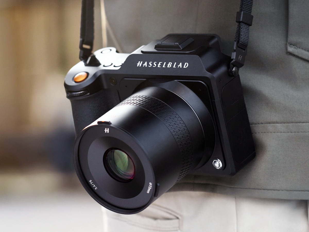 ハッセルブラッドが中判ミラーレスカメラXシリーズ用小型軽量標準