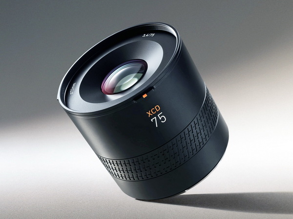 ASCII.jp：ハッセルブラッドが中判ミラーレスカメラXシリーズ用小型