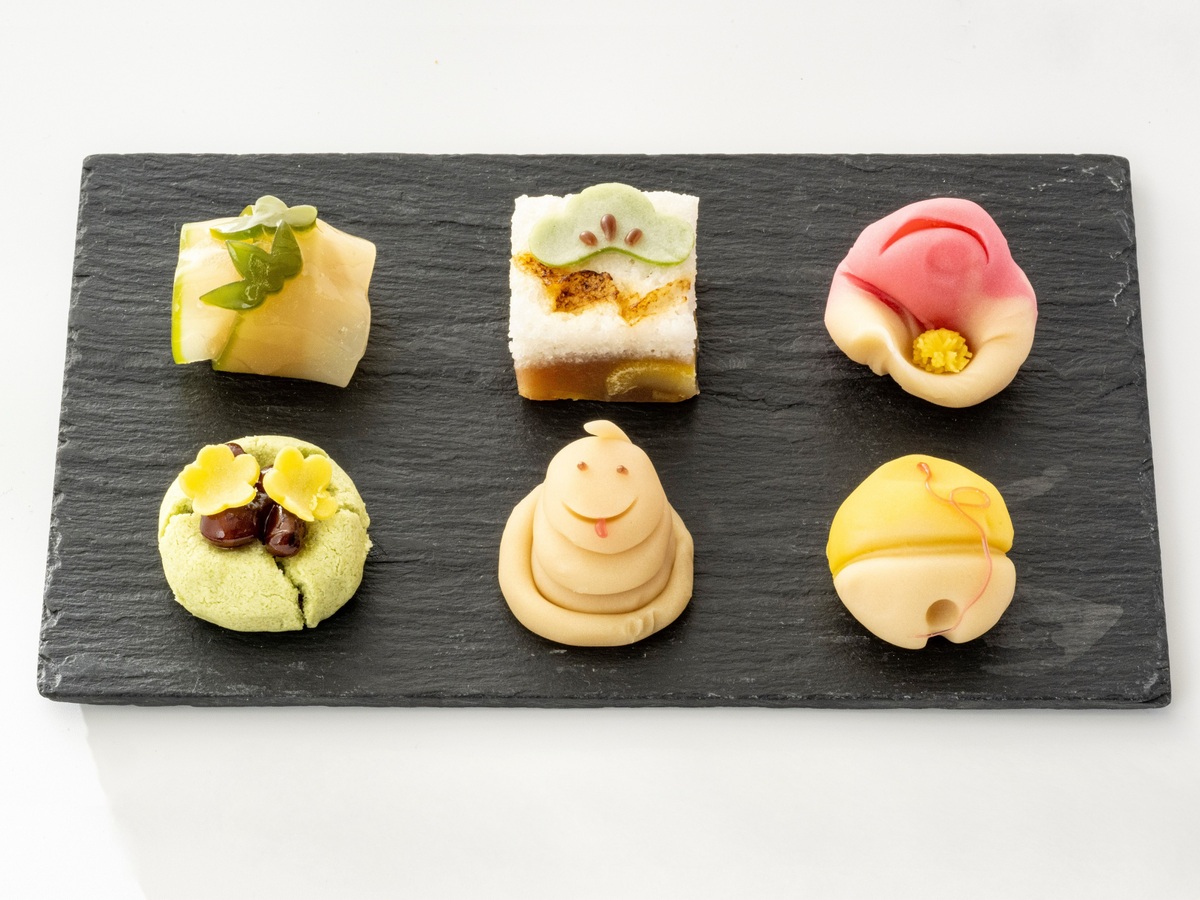 2025年は「巳（み・実）」を結ぶ年！グランスタ東京で運気UPな干支