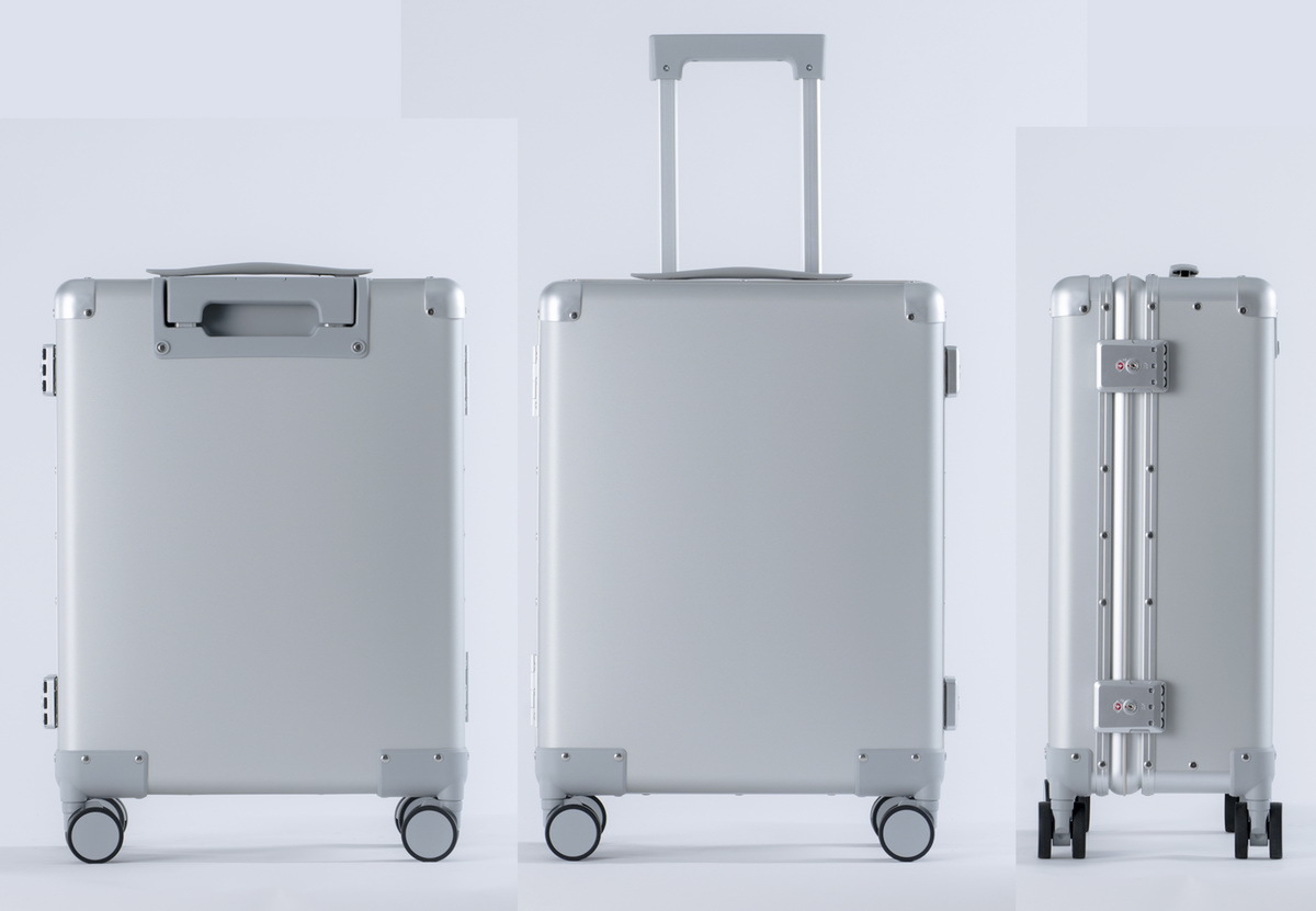 限定値下 新品 Magne 最軽量 スーツケース＋専用バック4個付き 限定値