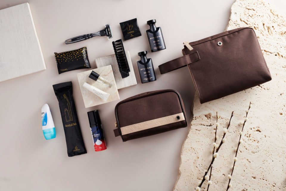 エミレーツ航空 ファーストクラス アメニティ メンズ ブルガリ