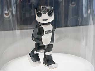 シャープ、モバイルロボット電話「RoBoHoN」'16年発売 - AV Watch