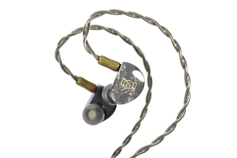 ピエール中野“有線ピヤホン”初のハイエンド。3.3万円 - AV Watch