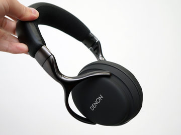 デノン、ポータブルながら50m径ドライバ搭載のハイレゾヘッドフォン