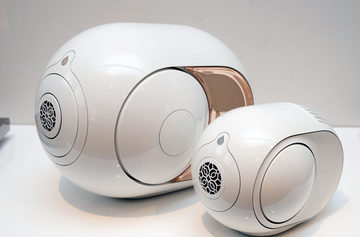 Devialet、小型で超ハイパワーなワイヤレススピーカー「PHANTOM