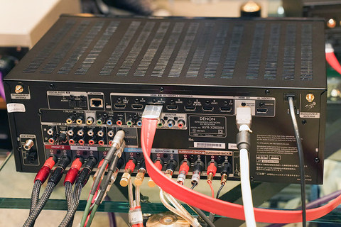 レビュー】10万円以下で驚きの音質、デノン新AVアンプを聴く。5万円台