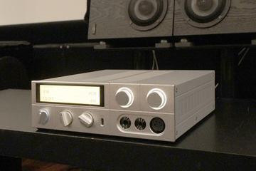 マランツ、AirPlay/DLNA対応の7ch薄型AVアンプ「NR1603」 - AV Watch