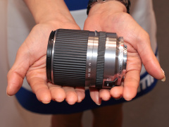 CP+】タムロン、マイクロフォーサーズ用「14-150mm F3.5-5.8 Di III VC