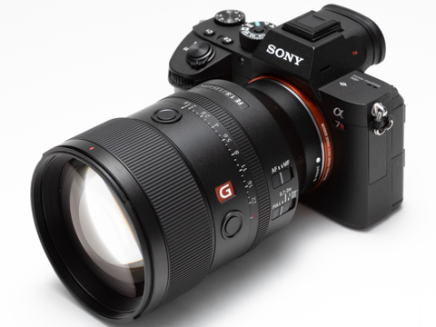新製品レビュー：SONY FE 135mm F1.8 GM - デジカメ Watch