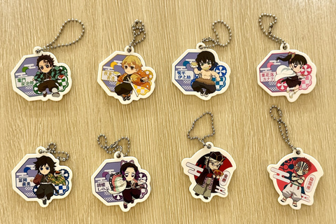 くら寿司 びっくらポン 鬼滅の刃 缶バッチ キーホルダー 鬼滅の刃×くら