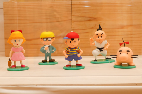 GOLDBOXシリーズ『MOTHER2』フィギュア5体セット MOTHER2』ネスたち5