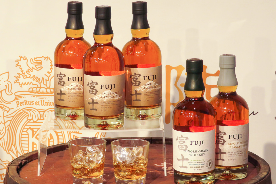 キリン「シングルモルトジャパニーズウイスキー 富士 50th Anniversary