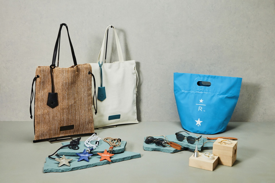 スターバックス×CONVERSE TOKYO、トートバッグやスマホストラップなど7