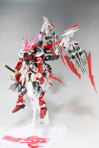 レビュー】「METAL BUILD ガンダムアストレイ レッドドラゴニクス