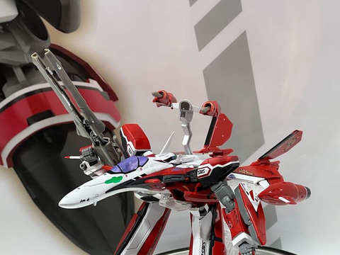 マクロス F」よりプラモデル「HG 1/100 YF-29 デュランダルバルキリー