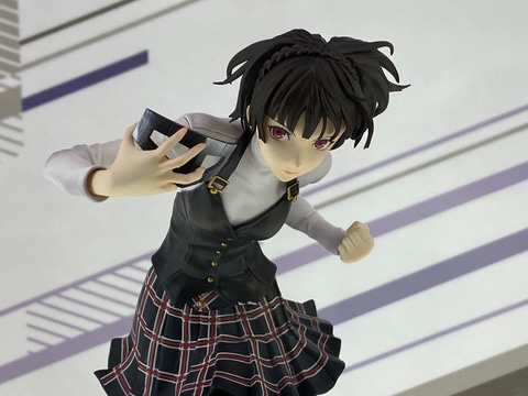 ペルソナ5 ザ・ロイヤル」より高巻杏・新島真の制服姿と佐倉双葉の怪盗