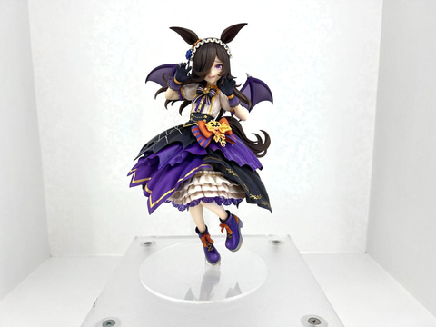 ウマ娘」よりフィギュア「ライスシャワー〜Make up Vampire