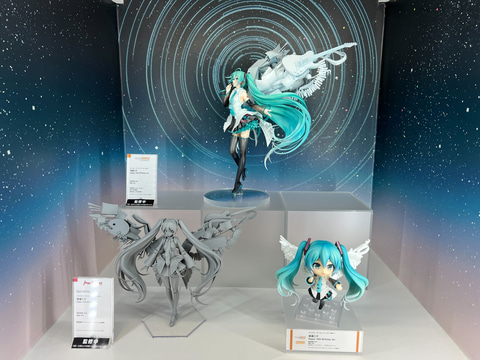 初音ミク16th フィギュア 開封品 初音ミク16th フィギュア 開封品 初音