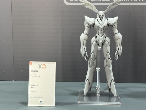 プラモデル「MODEROID ラーゼフォン」の原型見本がグッスマブースにて