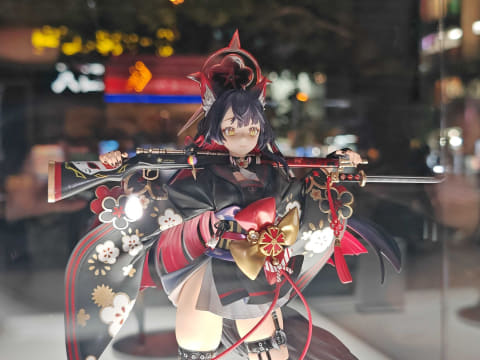 ネオンマックスの「ブルアカ」フィギュア「ワカモ」のデコマスが東京