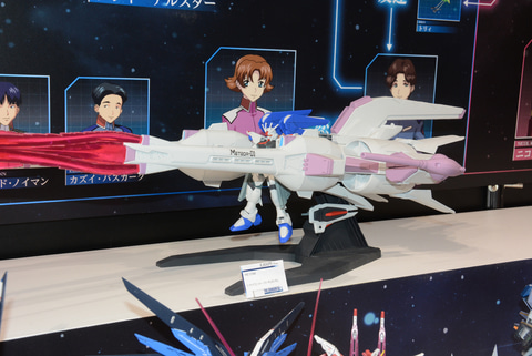 特別企画】【ガンダムベース撮り下ろし】全高850mmの大迫力「HG 1/144