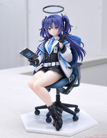 ブルアカ」ユウカが椅子に座るキュートな姿がフィギュア化。3月26日昼