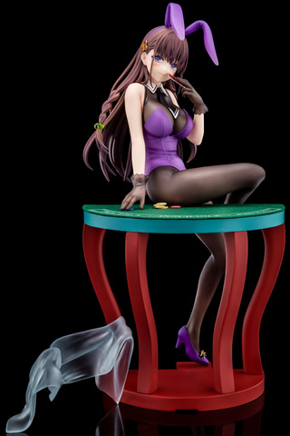 聖剣学院の魔剣使い」よりエルフィーネ・フィレットのバニー姿が