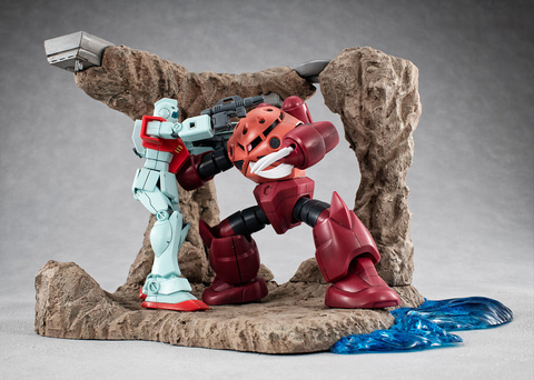 機動戦士ガンダム」の名シーンを再現。「Realistic Model Series 機動