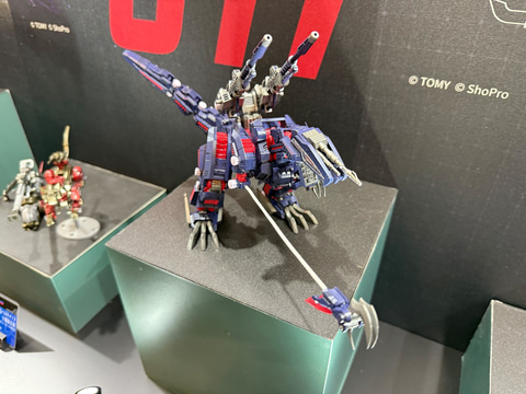 ジェノザウラー レイヴン仕様「RMZ-011」などゾイド新作がT-SPARK
