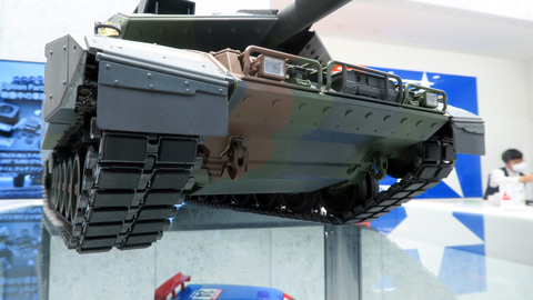 特別企画】「1/16RC ドイツ連邦軍主力戦車 レオパルト2 A7V フル