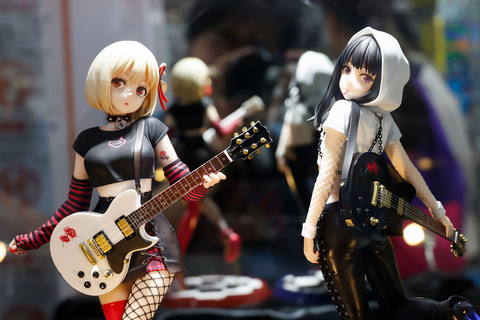 特別企画】ロックな気分がWで味わえる！「リコリス・リコイル 錦木千束