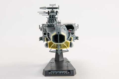 ヒュウガ級 戦闘航宙母艦 DCV-01ヒュウガ 1/1000 地球防衛軍 ヒュウガ