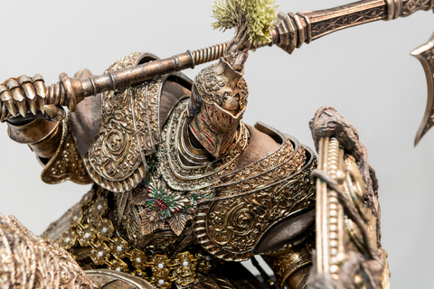 エルデンリング」の「ツリーガード」が1/4スケールスタチューで登場