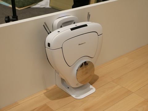 パナソニック、最新のディープラーニングとロボット技術を搭載した