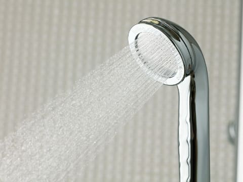 超微細気泡シャワーが横を向かずピタッと止まる「ボリーナ ワイド