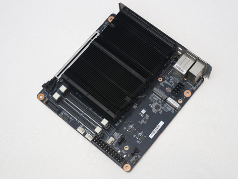 レビュー】6万円台で16コアRyzen 9搭載はズルい！Mini-ITXマザー